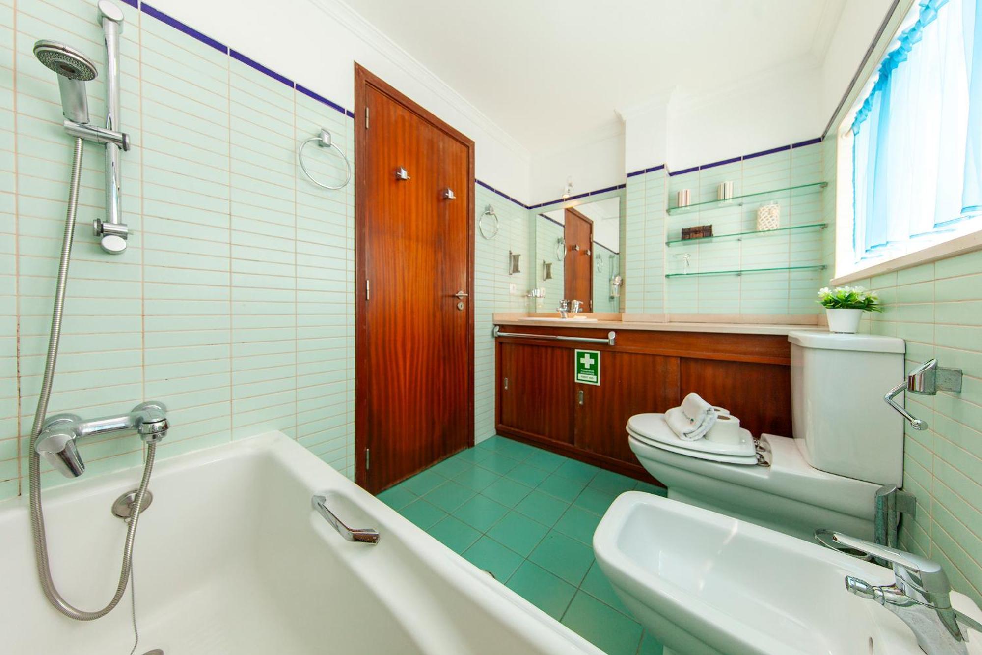 B28 - Stylish Typical House Villa Lagos Exterior photo